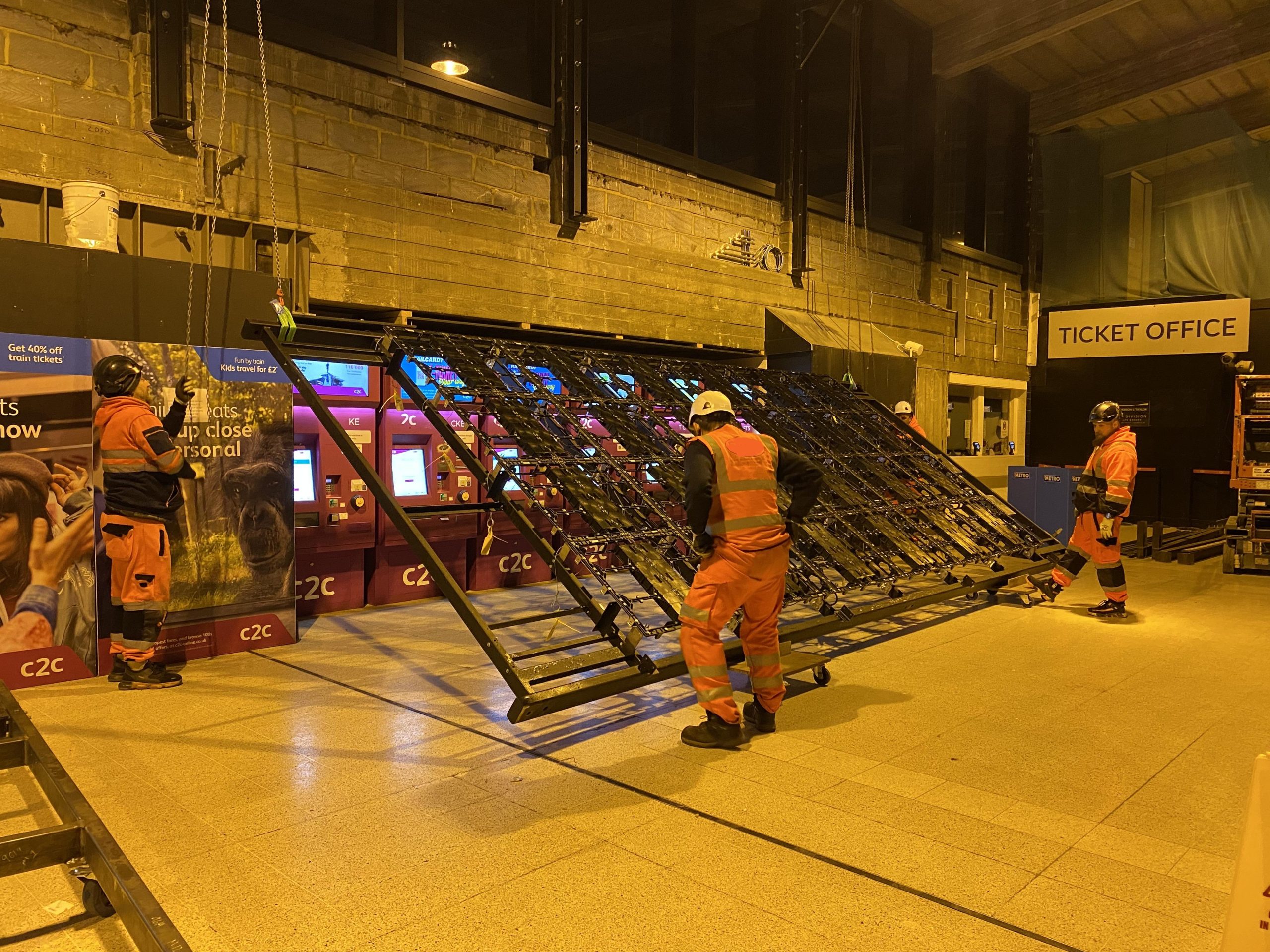 JCDecaux - Transvision at Barking Station