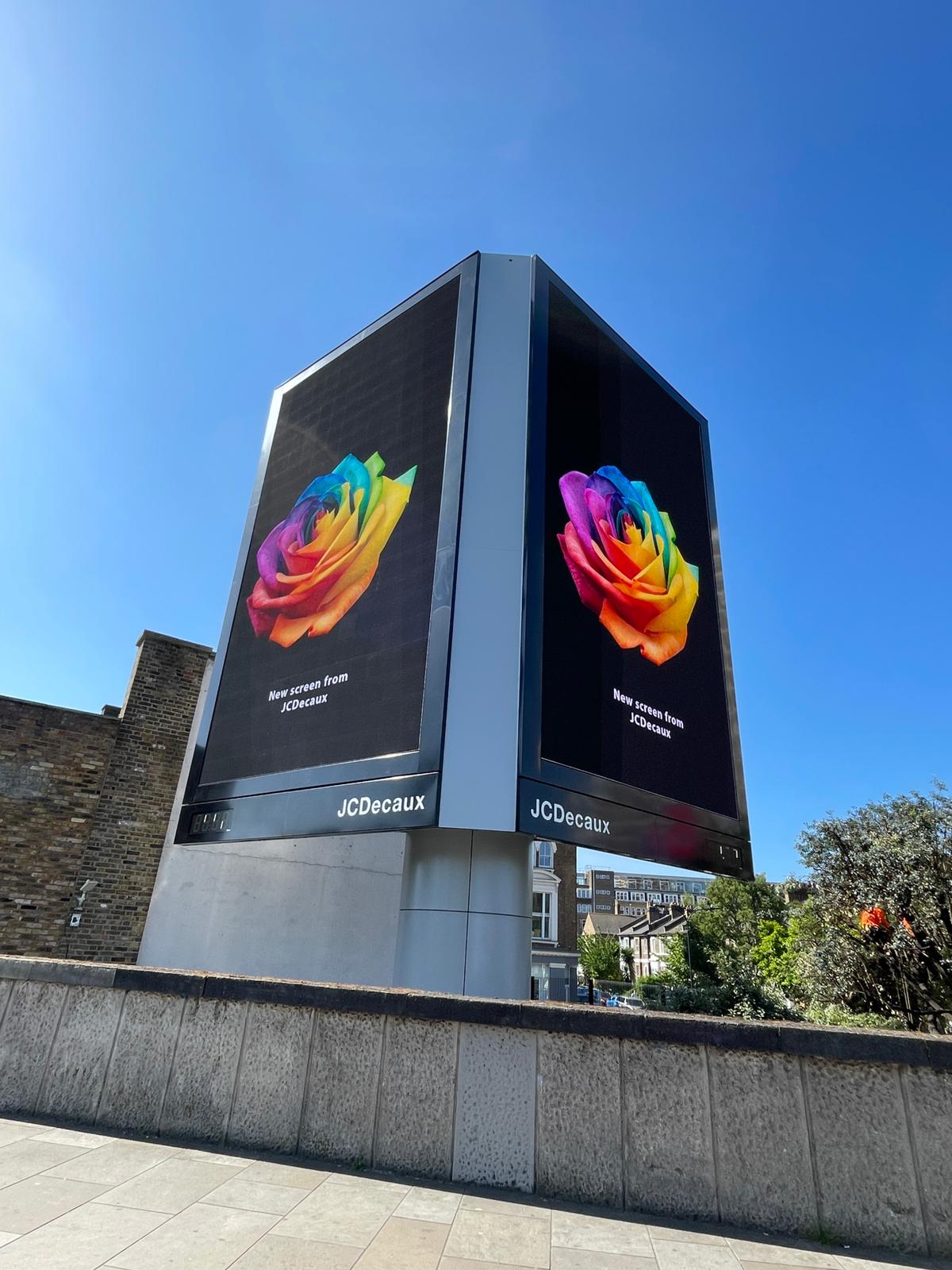 JCDecaux - Holland Park Roundabout